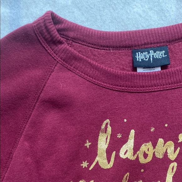 Harry Potter Burgundy Crew Neck Sweatshirt Size Large - Picture 9 of 10